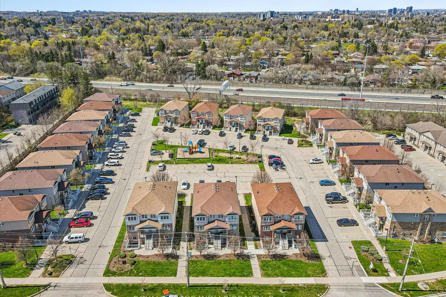 Additional image 17 of 50 Howe Drive 16B