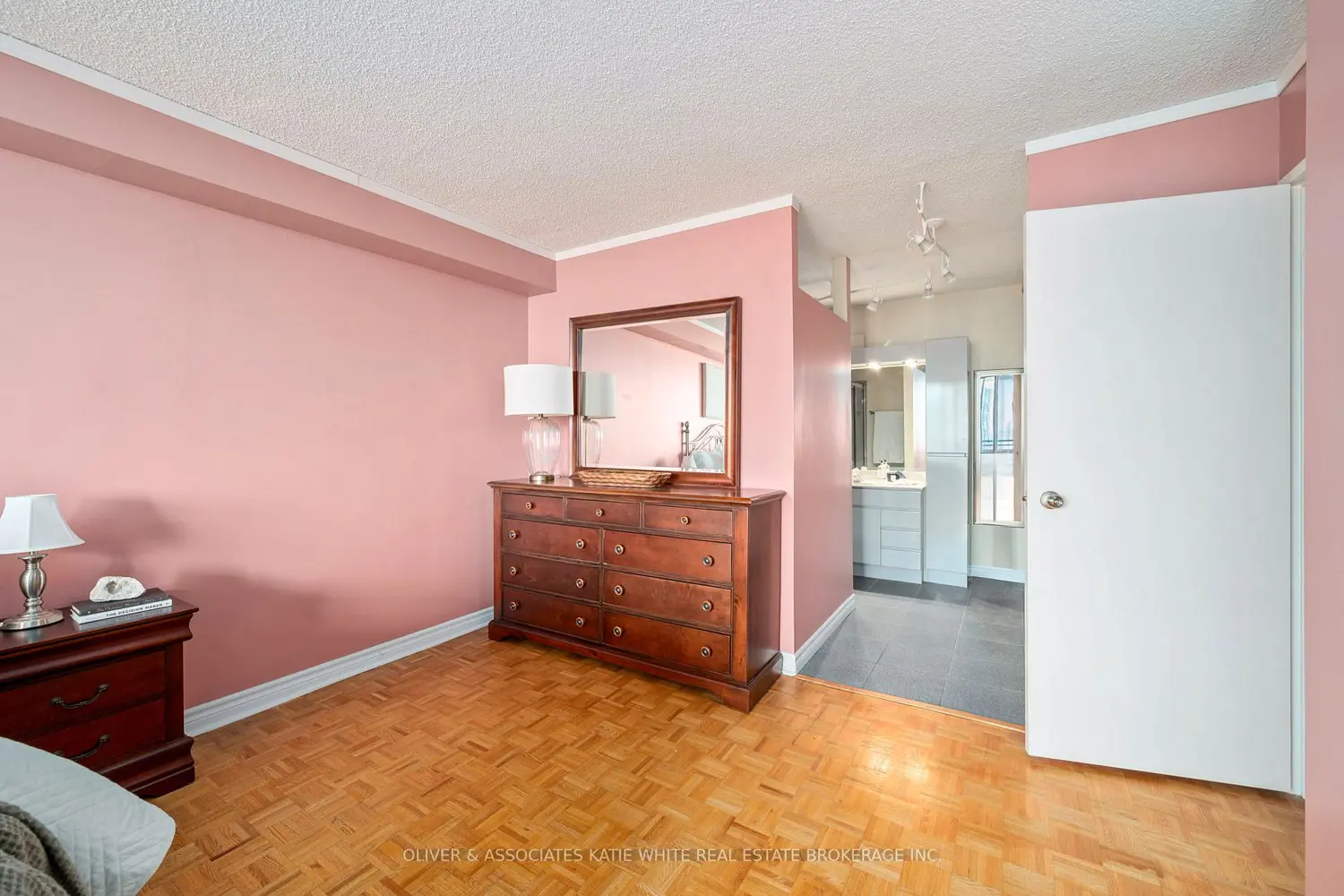 Additional image 12 of 380 King Street 1507