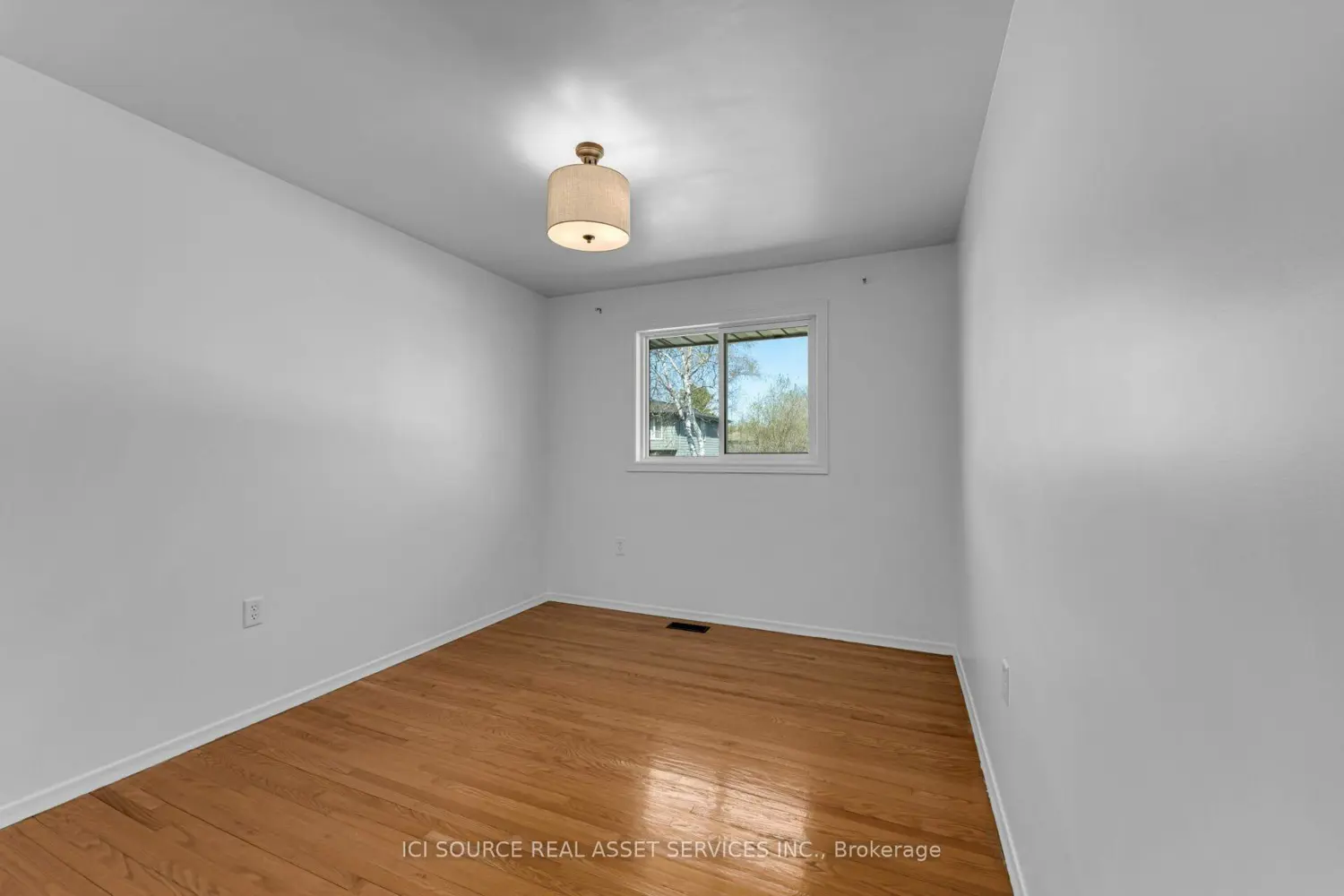 Additional image 8 of 737 Holgate Crescent