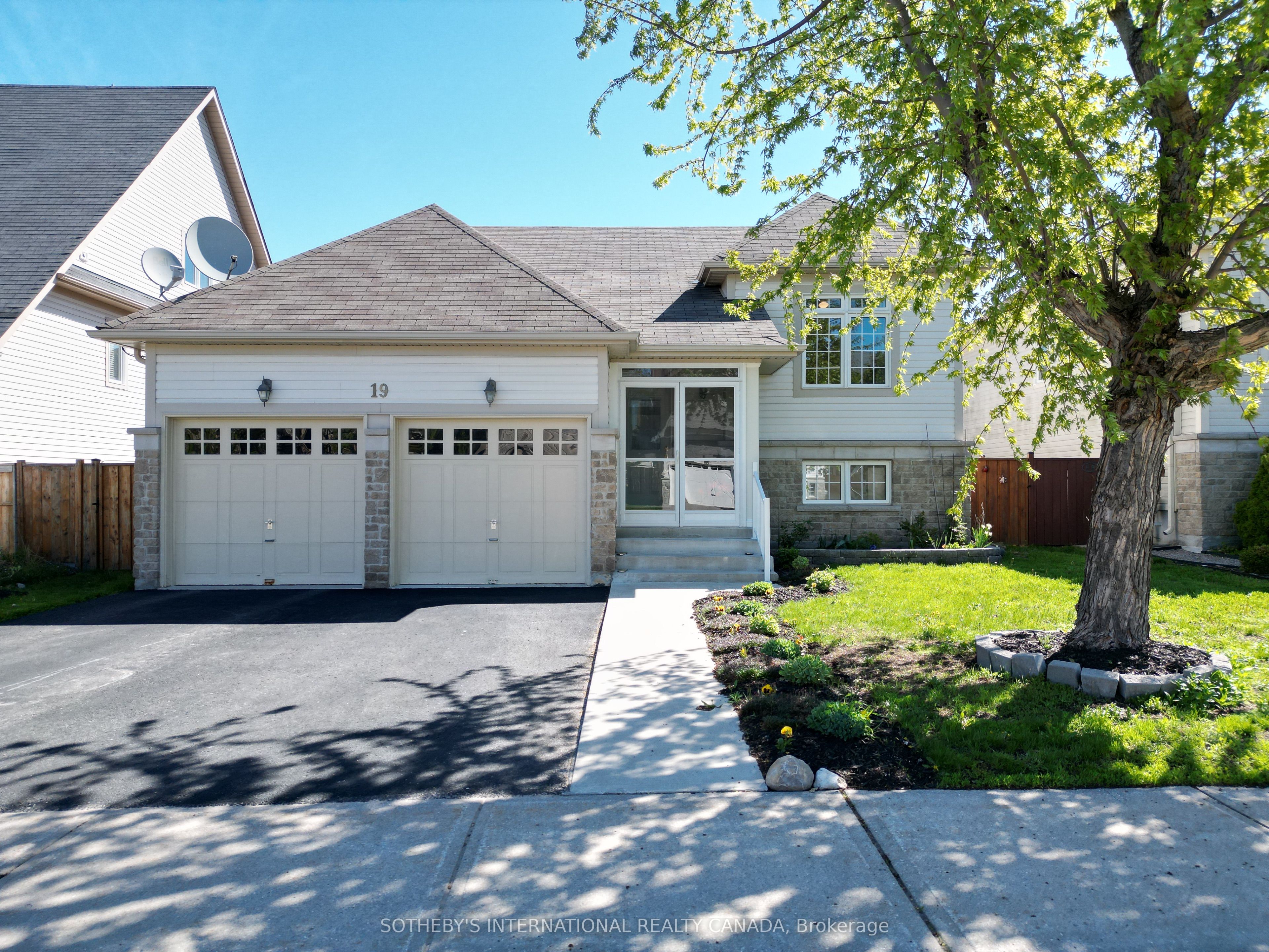 Additional image 2 of 19 Grand Poplar Lane, Wasaga Beach, ON, L9Z 0C7