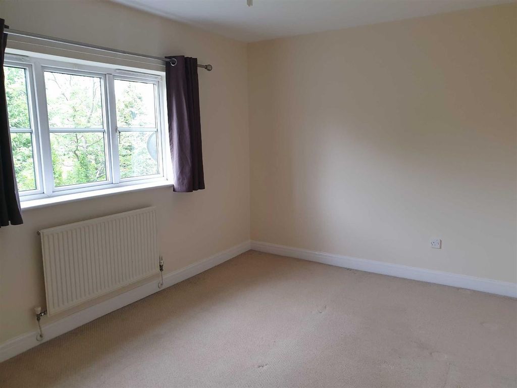 Additional image 5 of 2 bed property to rentTiverton Drive, Wilmslow, Cheshire SK9