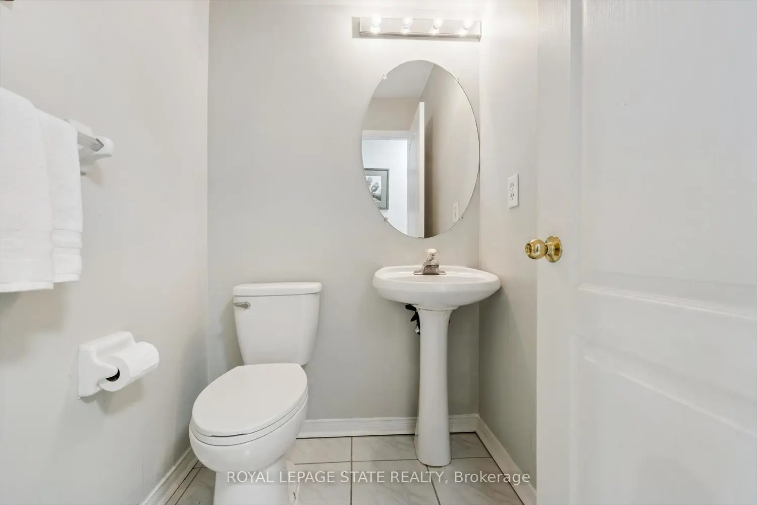 Additional image 6 of 833 Scollard Court 107