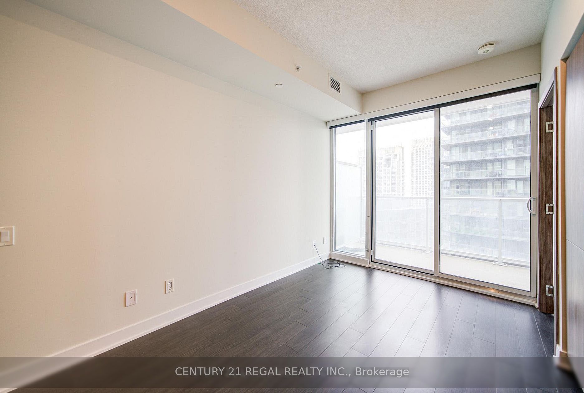Additional image 5 of 2102-19 Bathurst Street, Toronto, ON, M5V 0N2