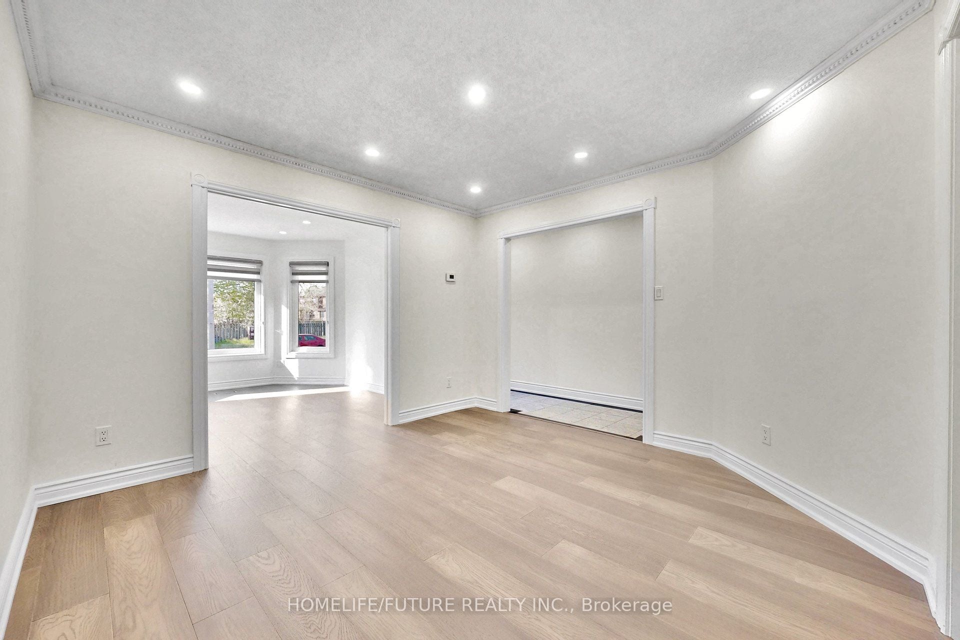 Additional image 5 of 70 Challenger Court, Toronto, ON, M1C 4C4