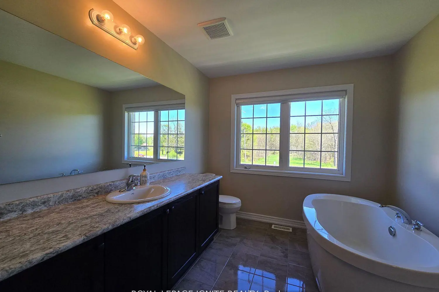 Additional image 13 of 73 Summer Breeze Drive