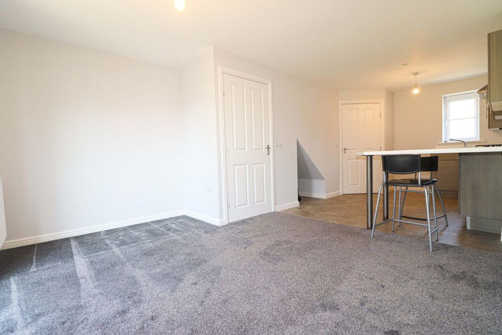 Additional image 4 of 3 bed terraced house to rentFellbarrow Close, Brackenleigh, Carlisle CA2