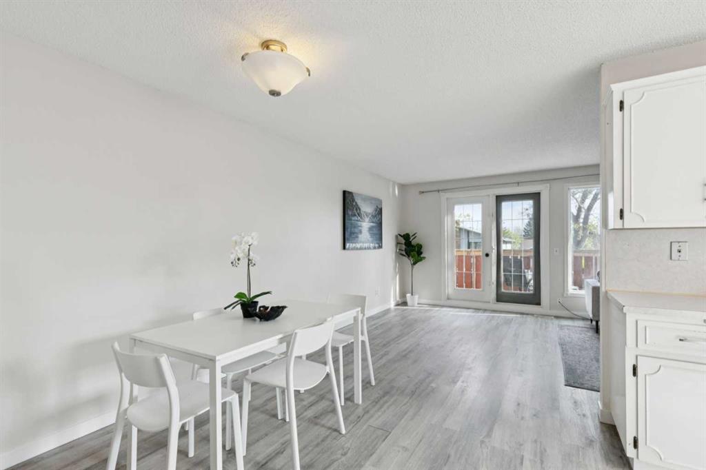 Additional image 4 of 1121 Berkley Drive NW, Calgary, AB, T3K 1S6