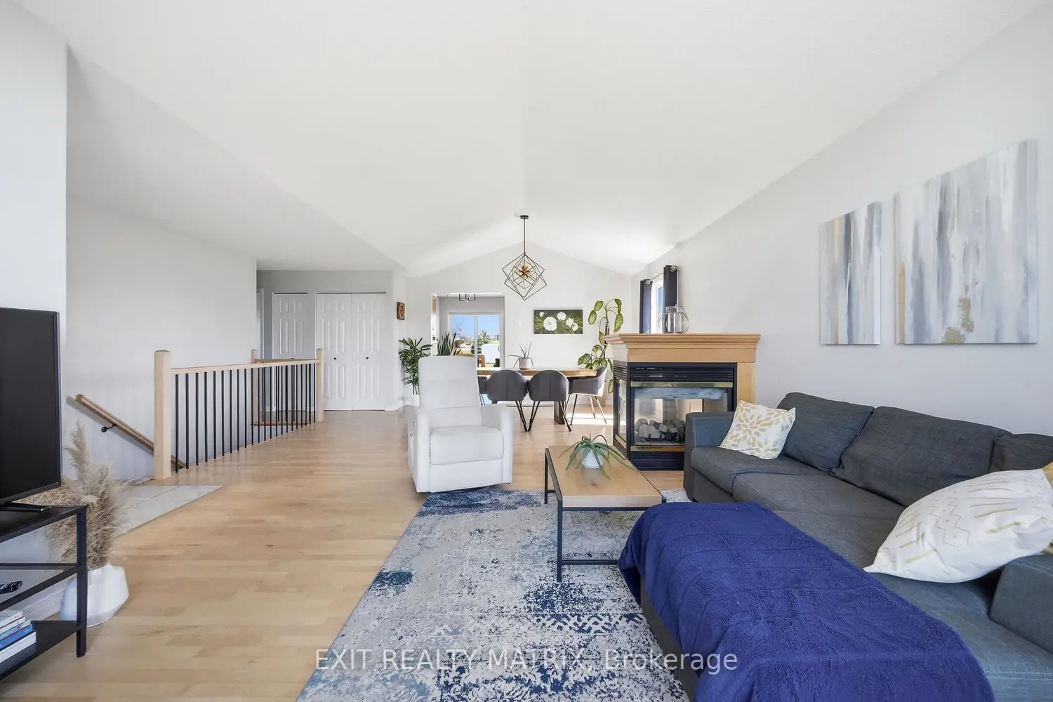 2117 Lemery Street photo 2