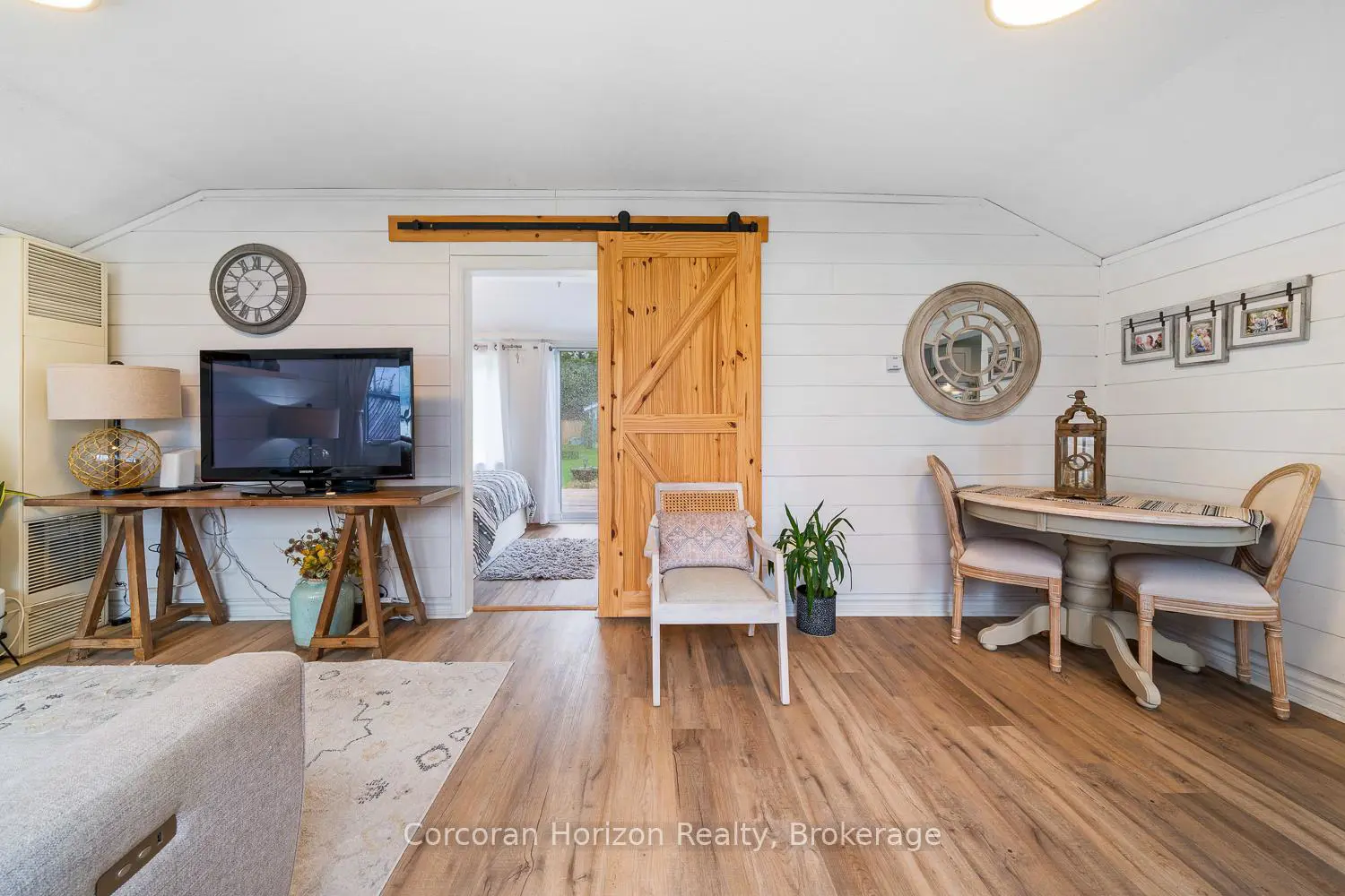 555 O'leary Lane photo 4