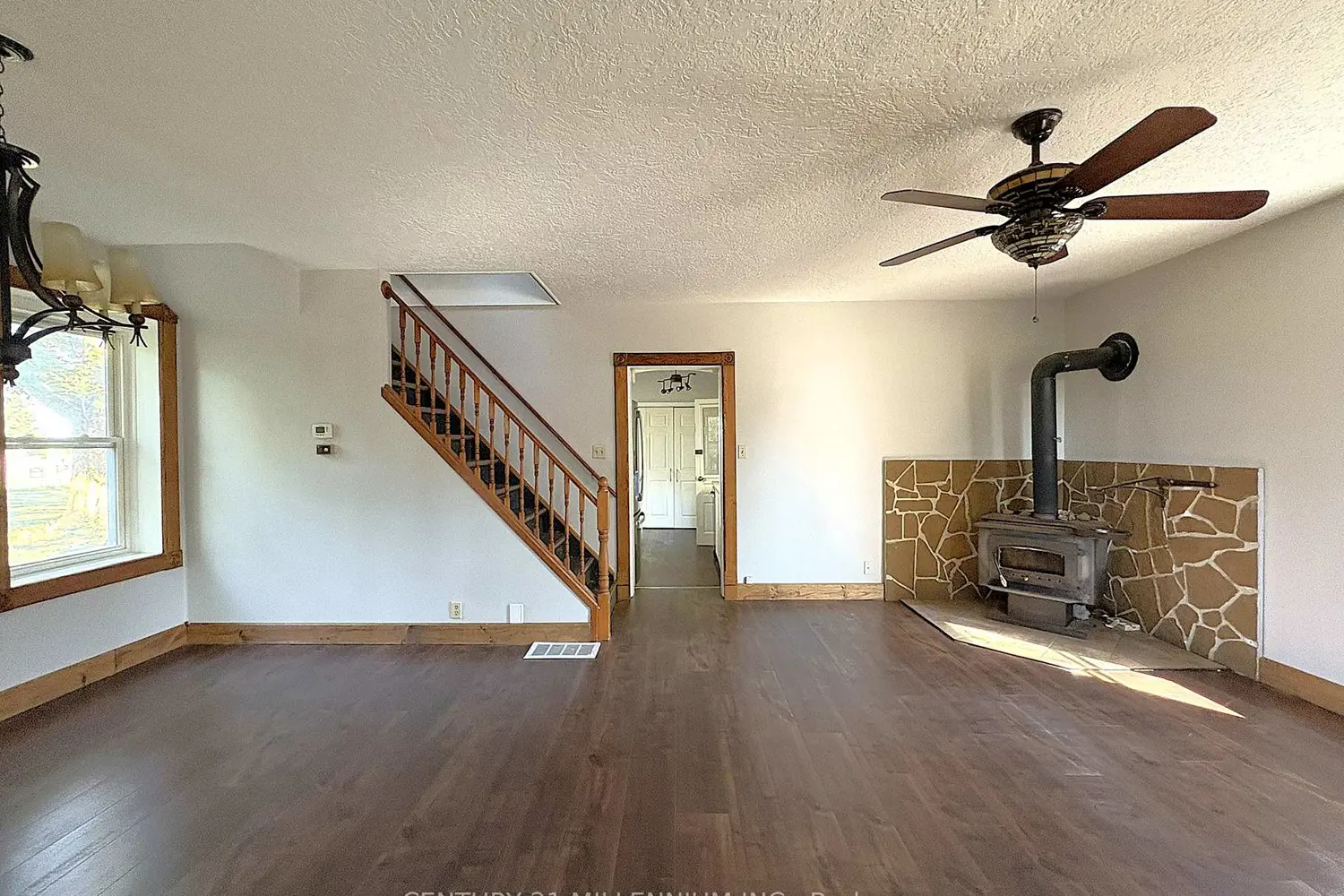 Additional image 6 of 598323 2Nd Line
