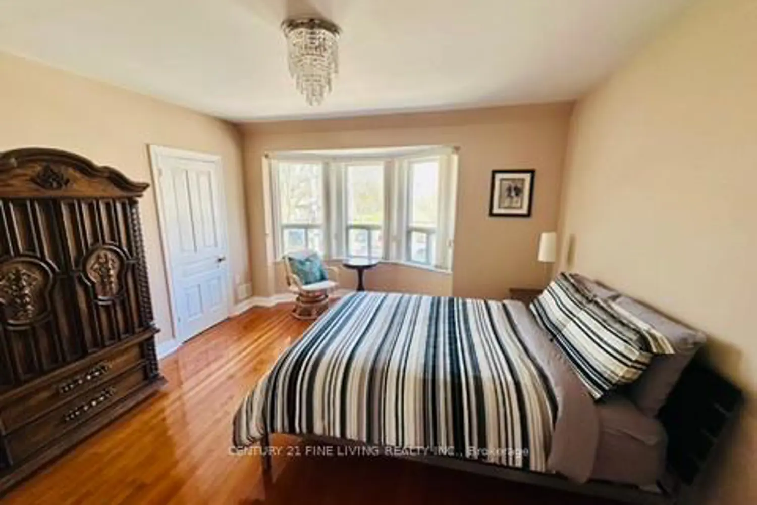 Additional image 6 of 382 Roxton Road