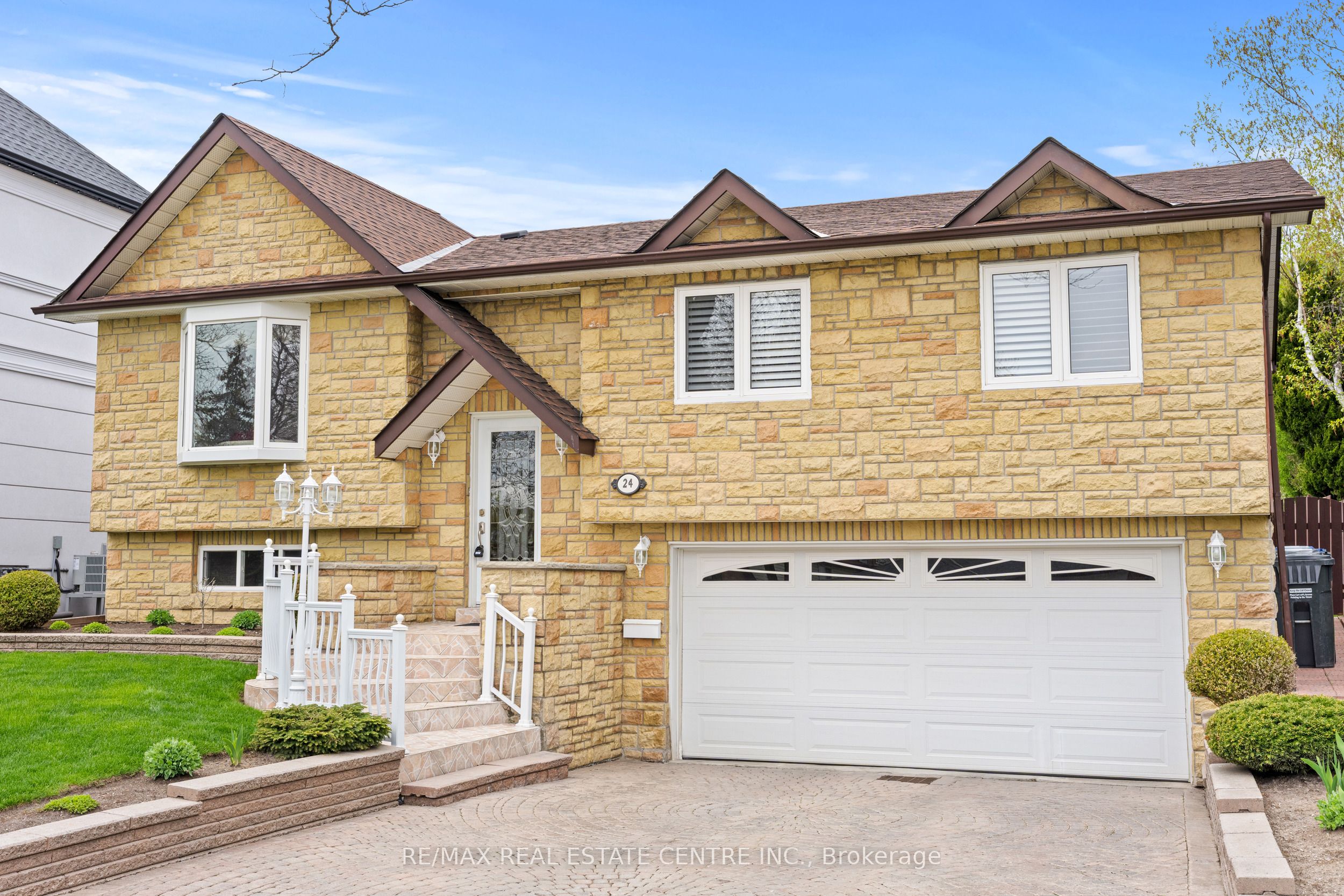 24 Linkdale Road, Brampton, ON, L6V 2Y4
