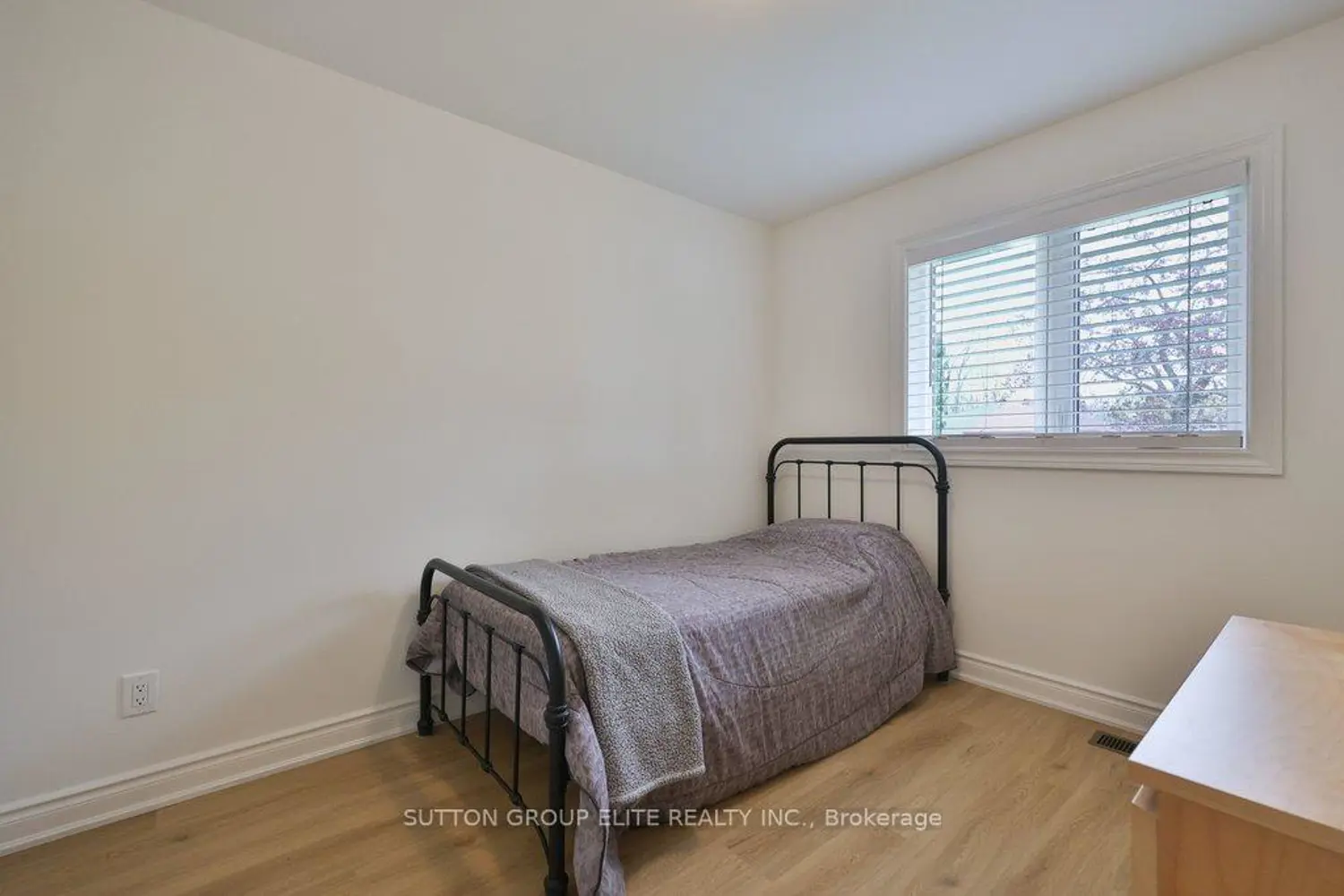 Additional image 12 of 1488 Swanage Crescent