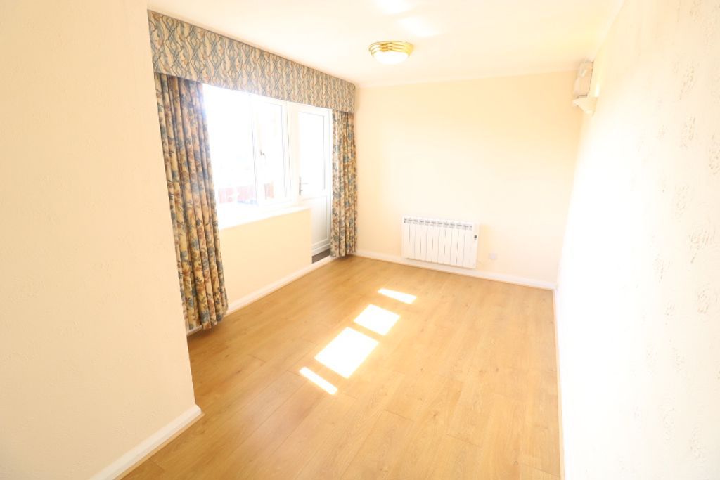 Additional image 2 of 1 bed flat to rent128 Cherry Orchard, Bridson Street, Port Erin IM9
