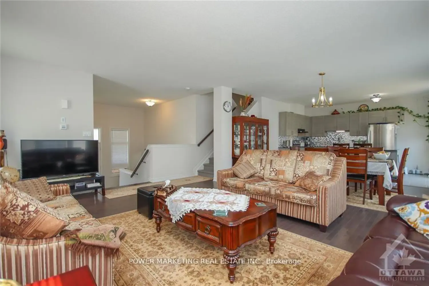 339 Lamarche Avenue photo 2