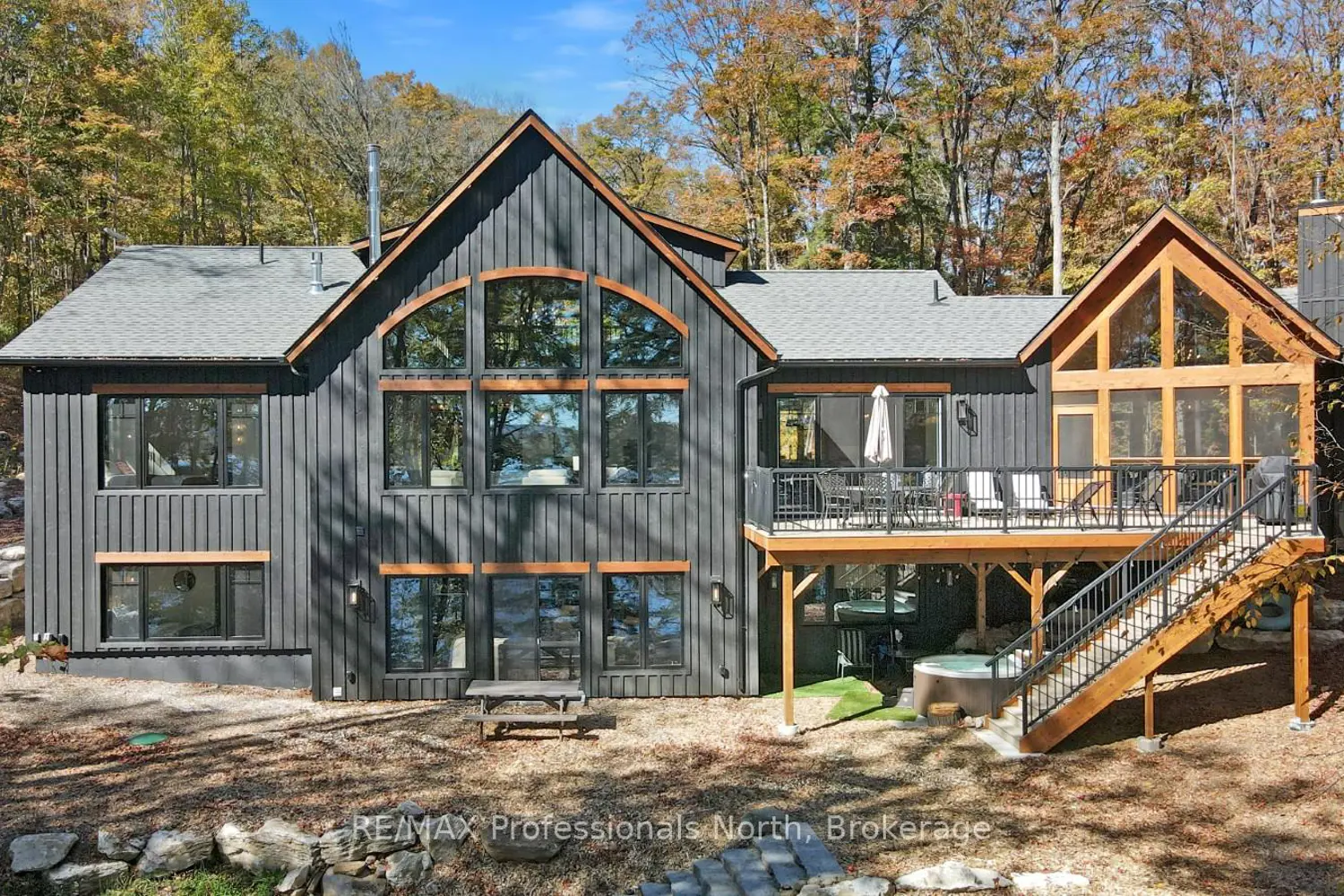 1410 Flatwater Cove Trail