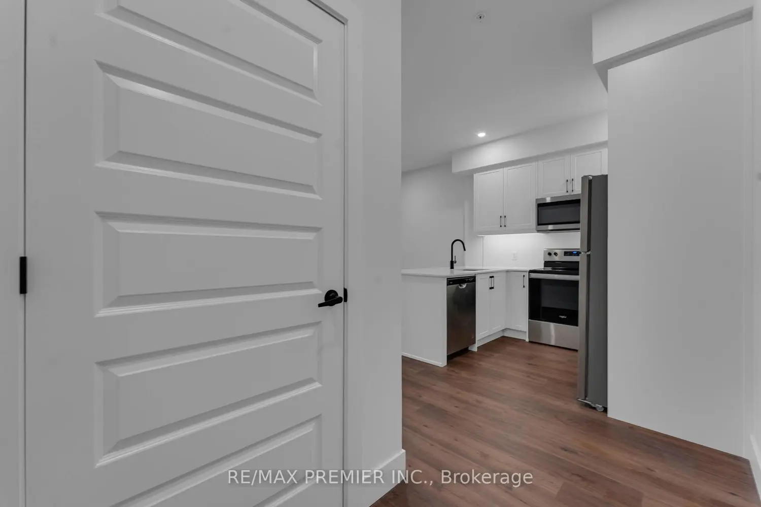 Additional image 3 of 1000 Lackner Place 215