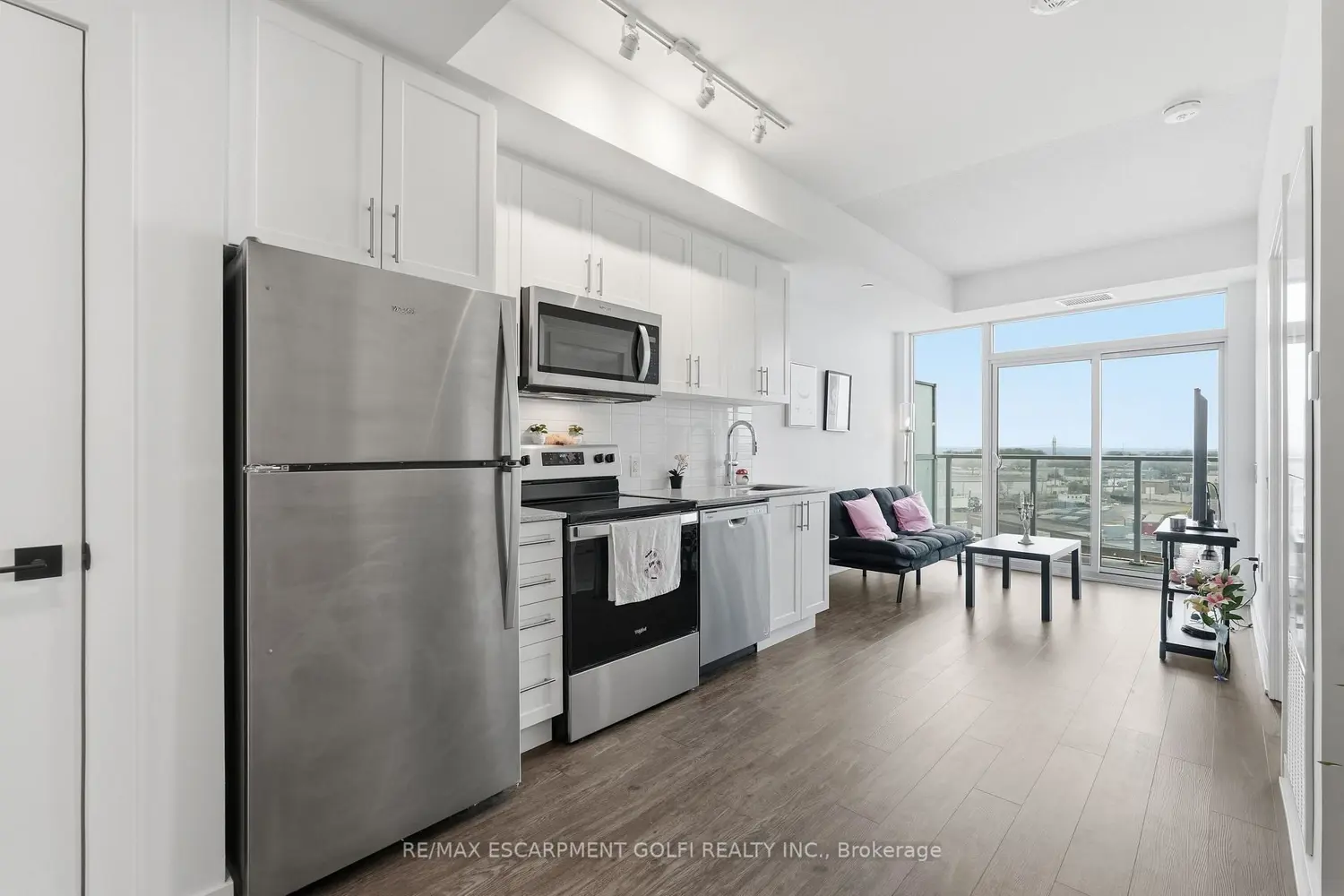 Additional image 6 of 2782 Barton Street 513