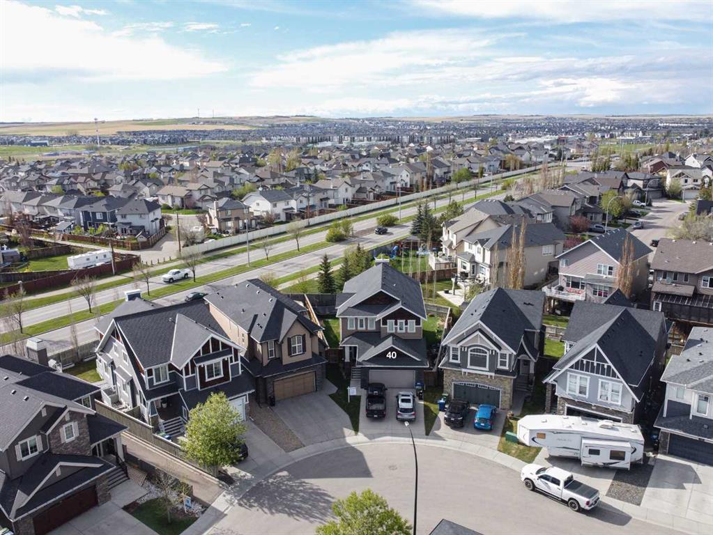Additional image 2 of 40 Cooperstown Place SW, Airdrie, AB, T4B 3T5