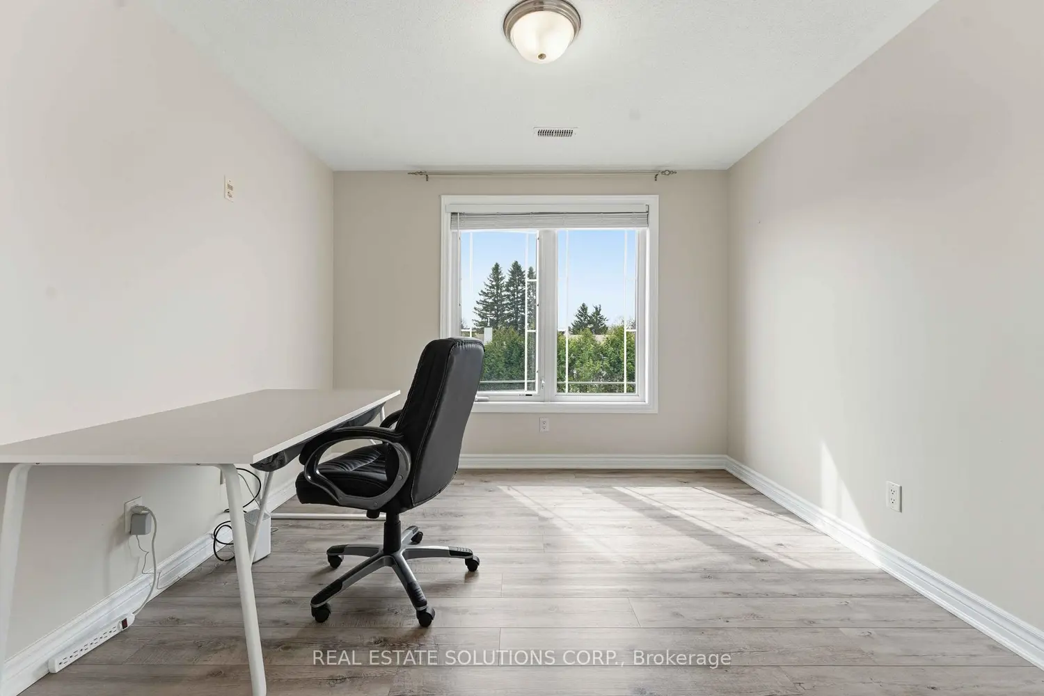 Additional image 18 of 200 Paseo Private 5