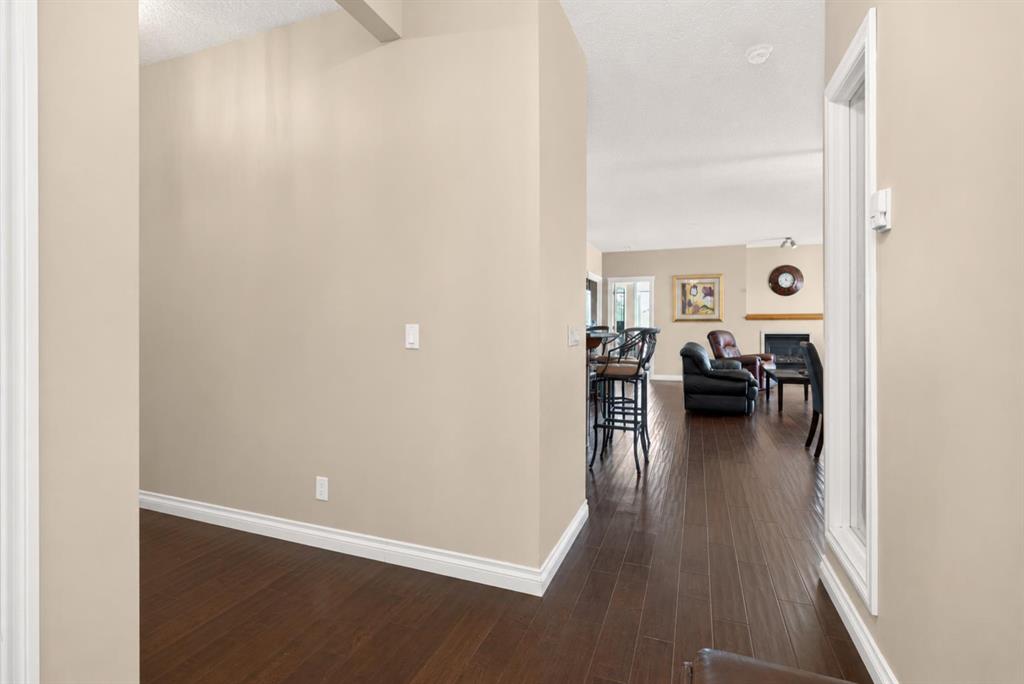 Additional image 5 of 7305-14 Hemlock Crescent SW, Calgary, AB, T3C 2Z1