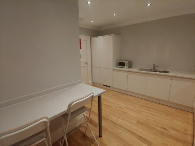 Additional image 6 of 4 bed shared accommodation to rentHanover Street, City Centre, Edinburgh EH2