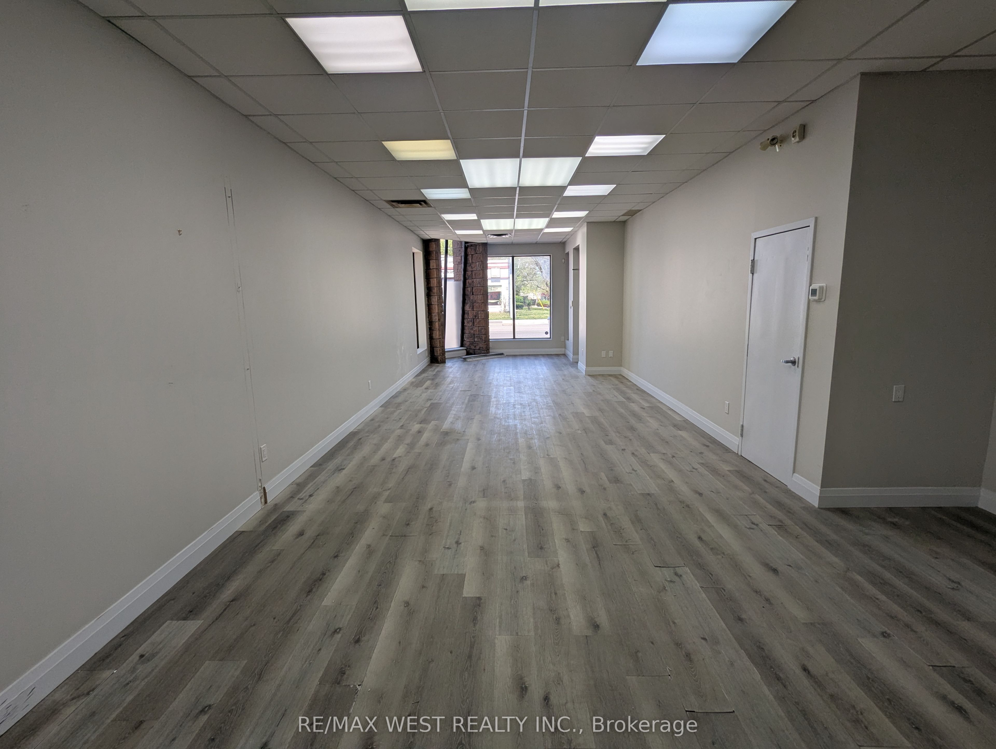 Additional image 3 of 2-624 Lakeshore Road E, Mississauga, ON, L5G 1J4