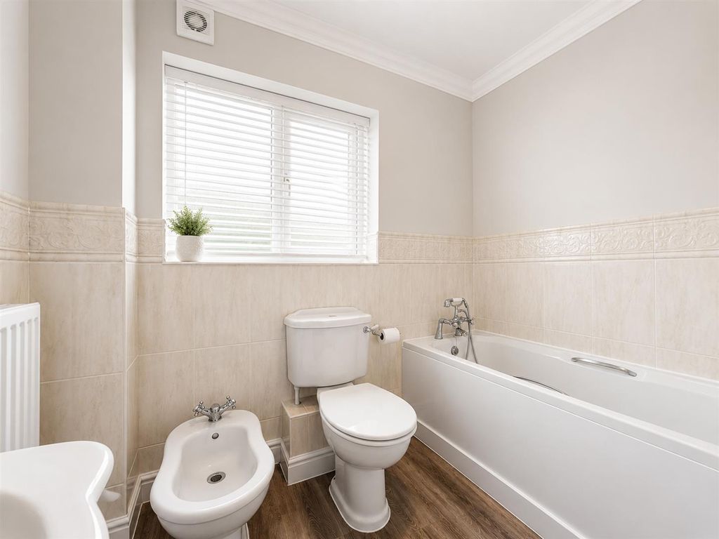 Additional image 15 of 7 bed detached house to rentThe Park, Cheltenham GL50