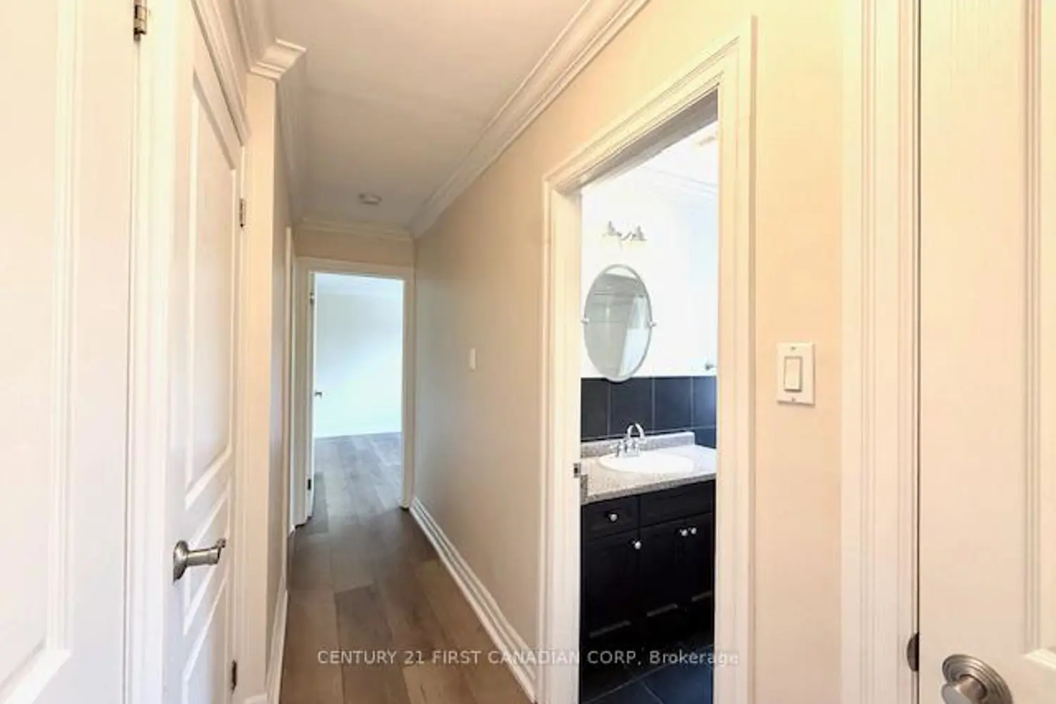 Additional image 11 of 570 William Street 401