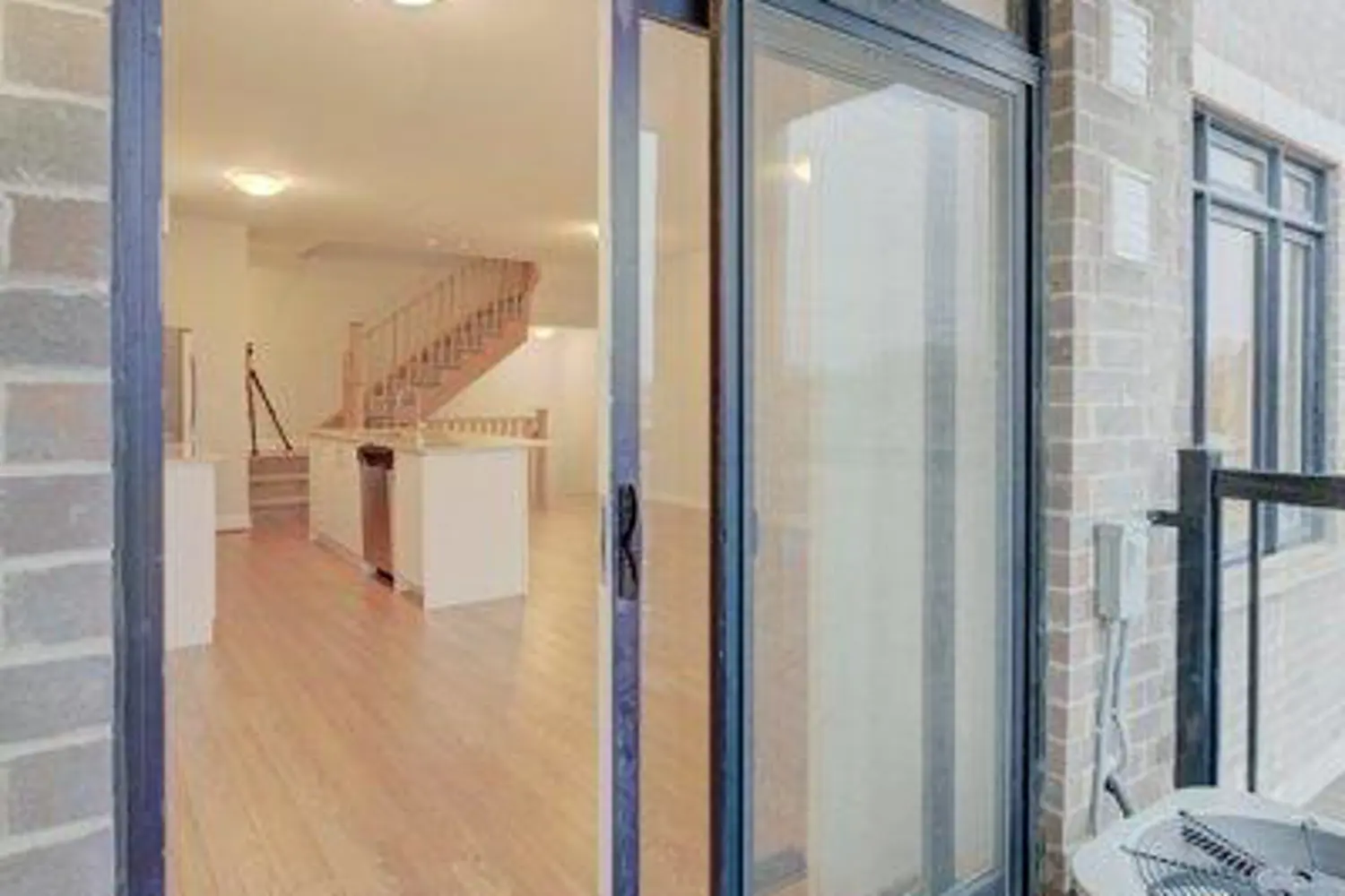 Additional image 15 of 585 Colborne Street 611