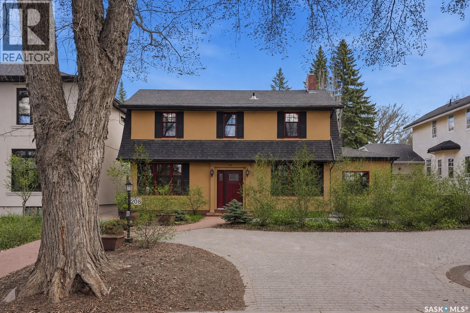 Additional image 2 of 208 Saskatchewan Crescent W, Saskatoon, SK, S7M0A5