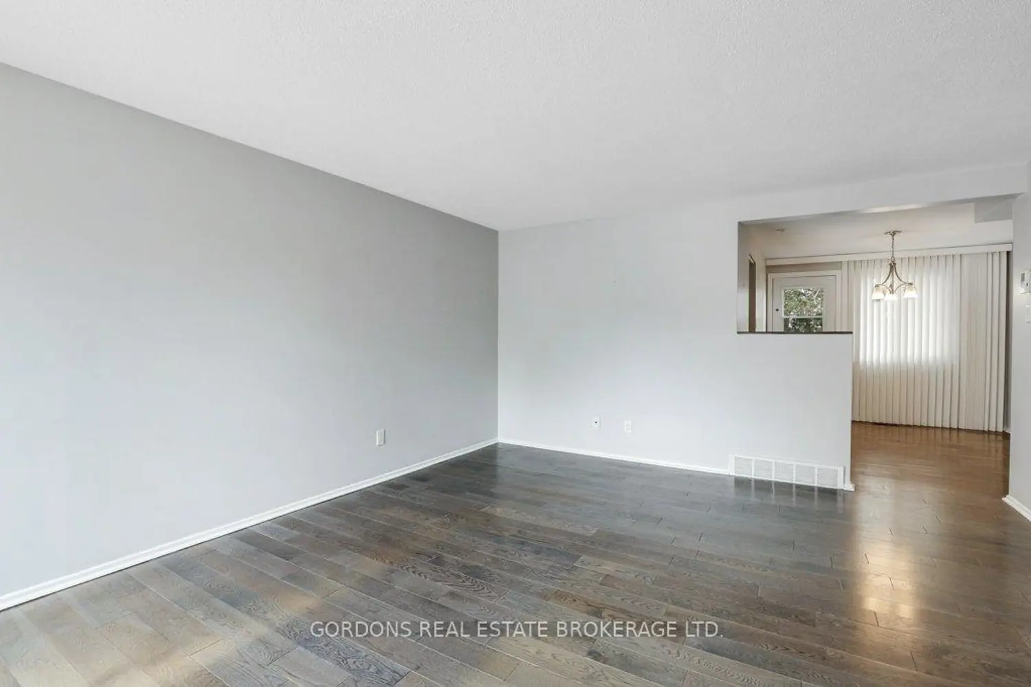 1562 Lassiter Terrace photo 3