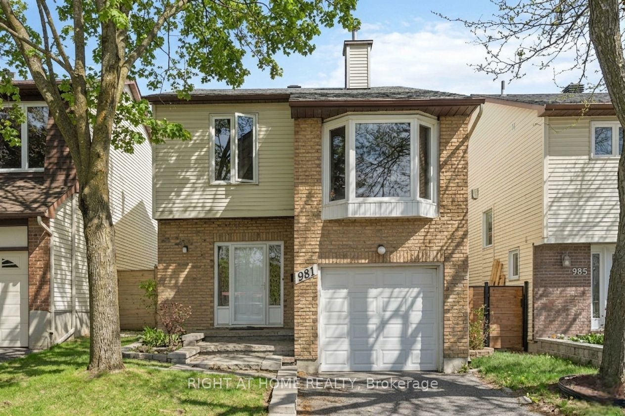 981 Barwell Avenue, Ottawa, ON, K2B 8H4