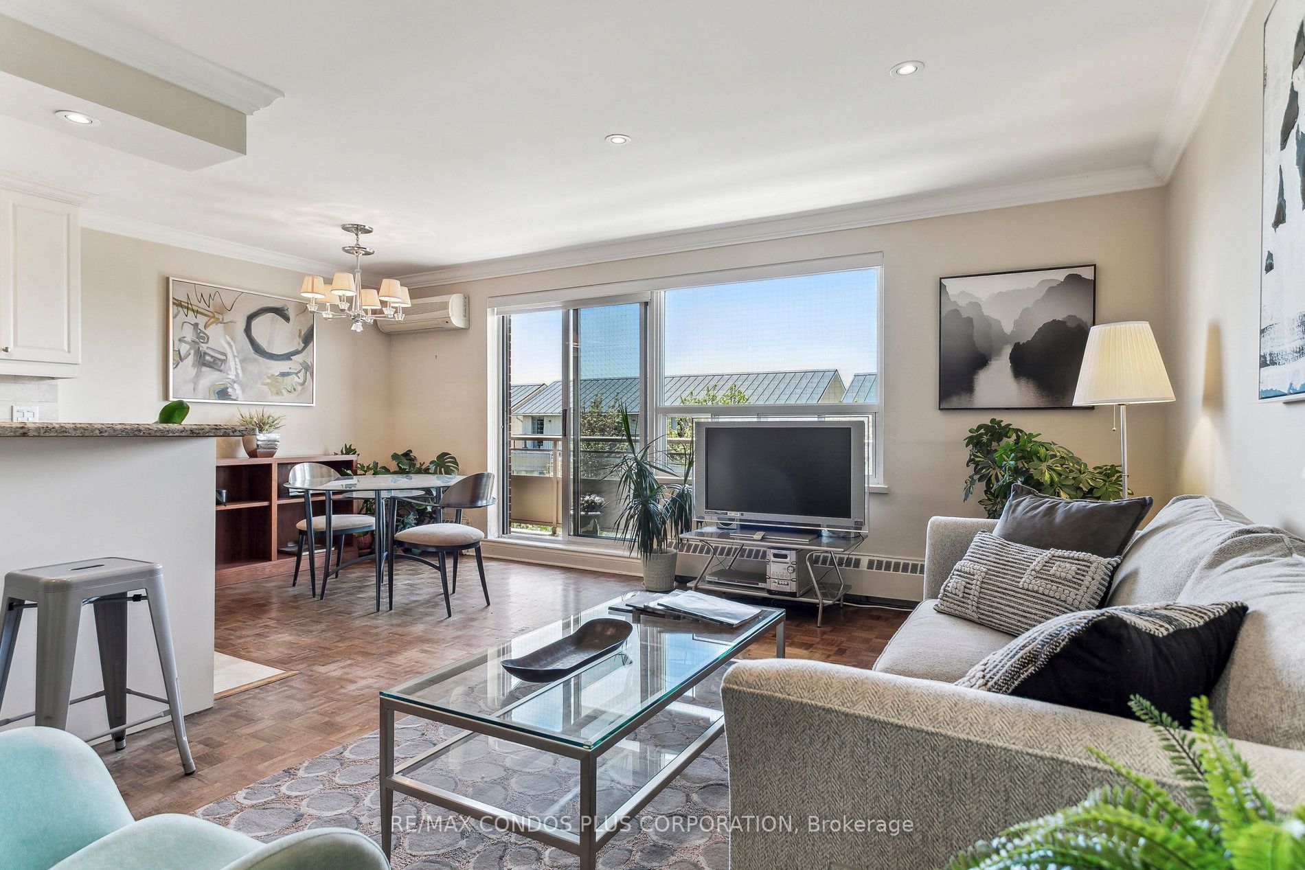 Additional image 2 of 409-71 Jonesville Crescent, Toronto, ON, M4A 1H1