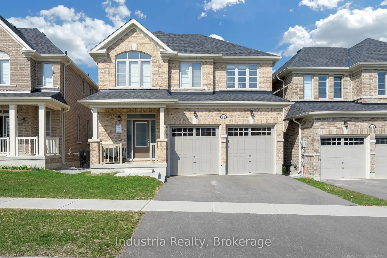 34 Sam Battaglia Crescent