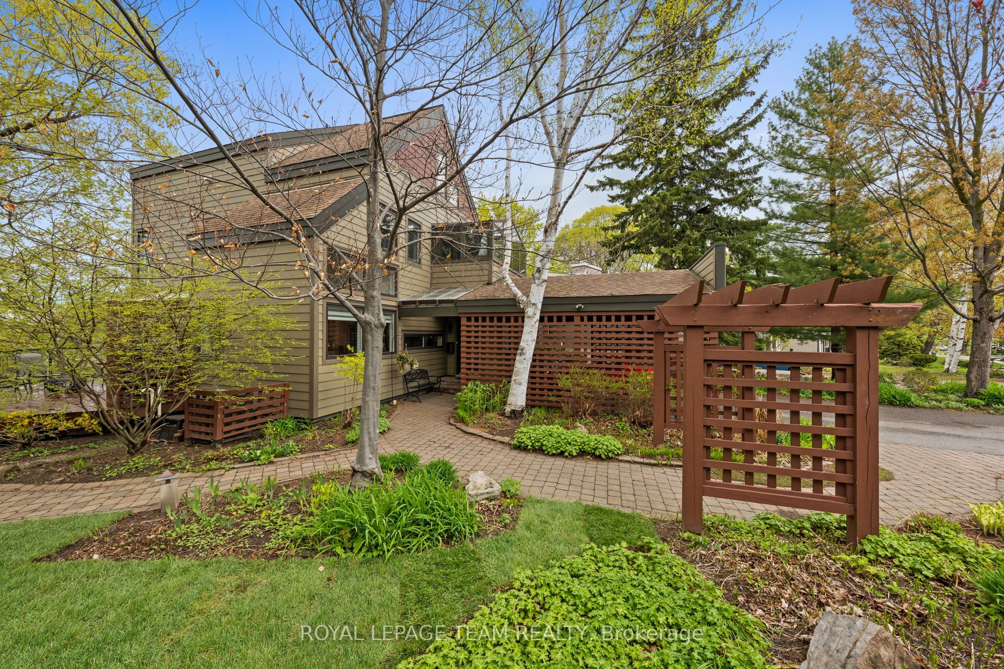 Additional image 2 of 1965 Bromley Road, Ottawa, ON, K2A 1C3