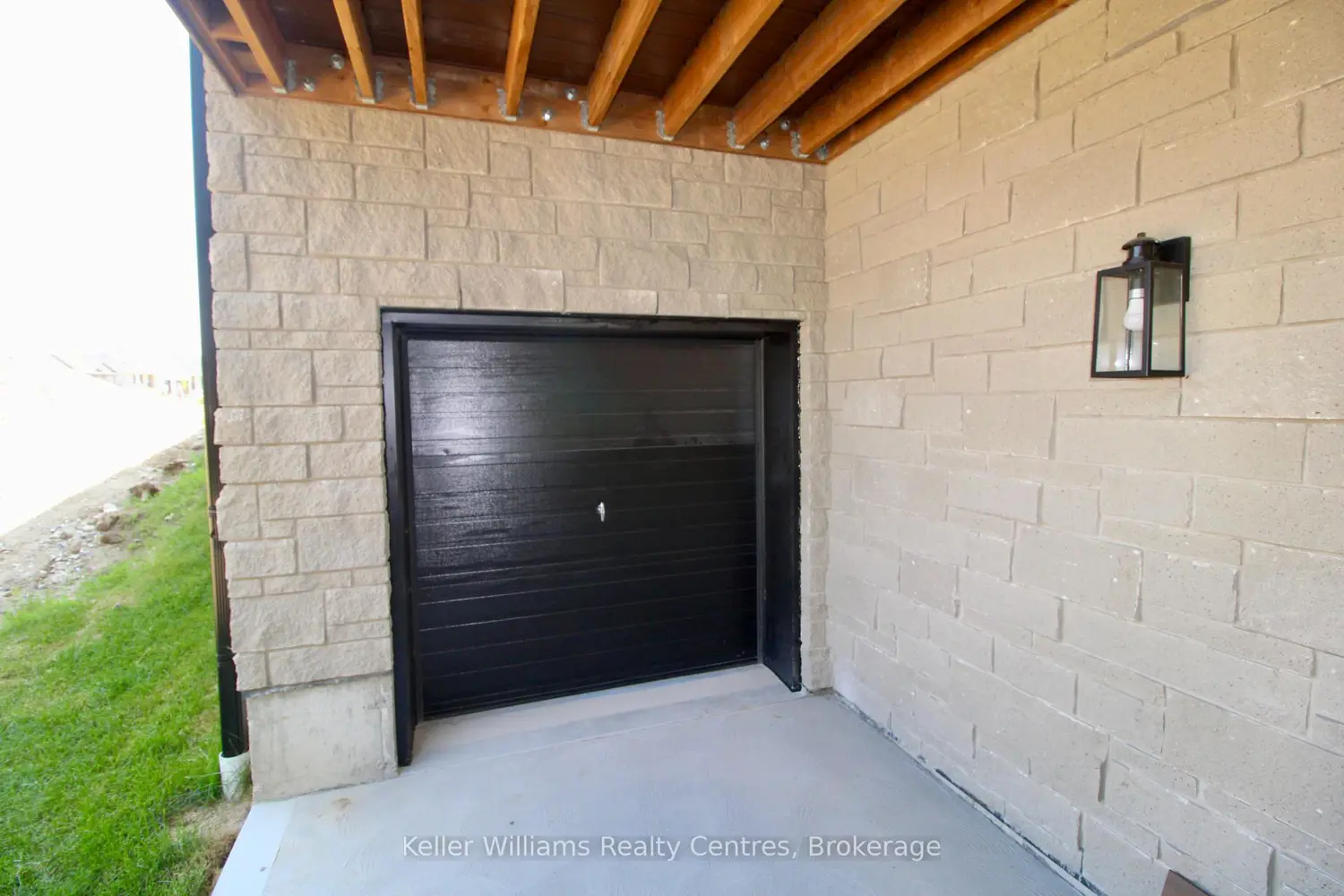 Additional image 18 of 776 20Th Street