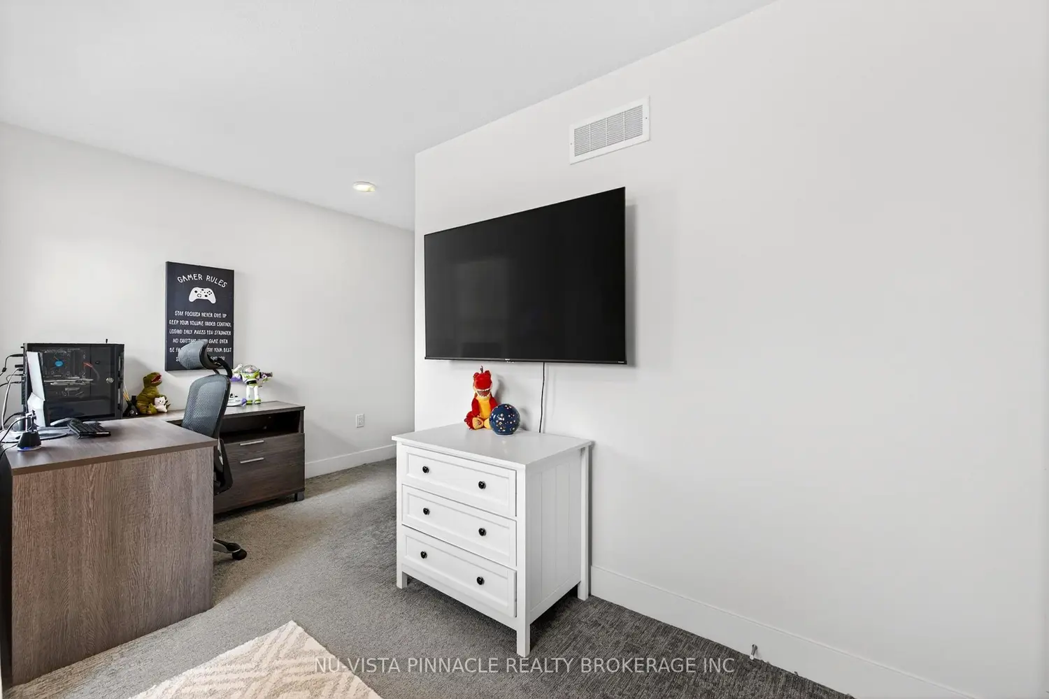 Additional image 11 of 1541 Applerock Avenue