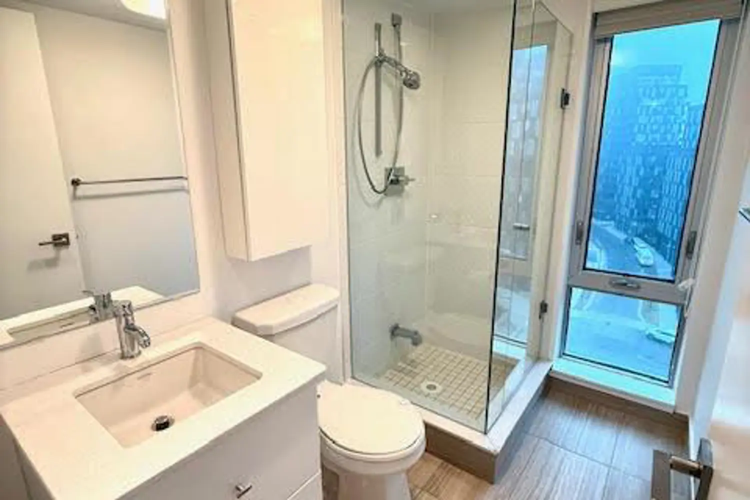 Additional image 7 of 565 Wilson Avenue W804