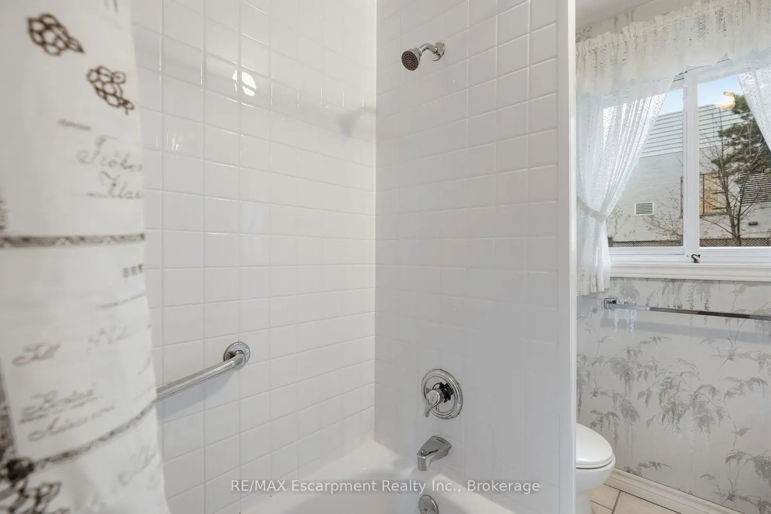 Additional image 7 of 10 Farmingdale Crescent