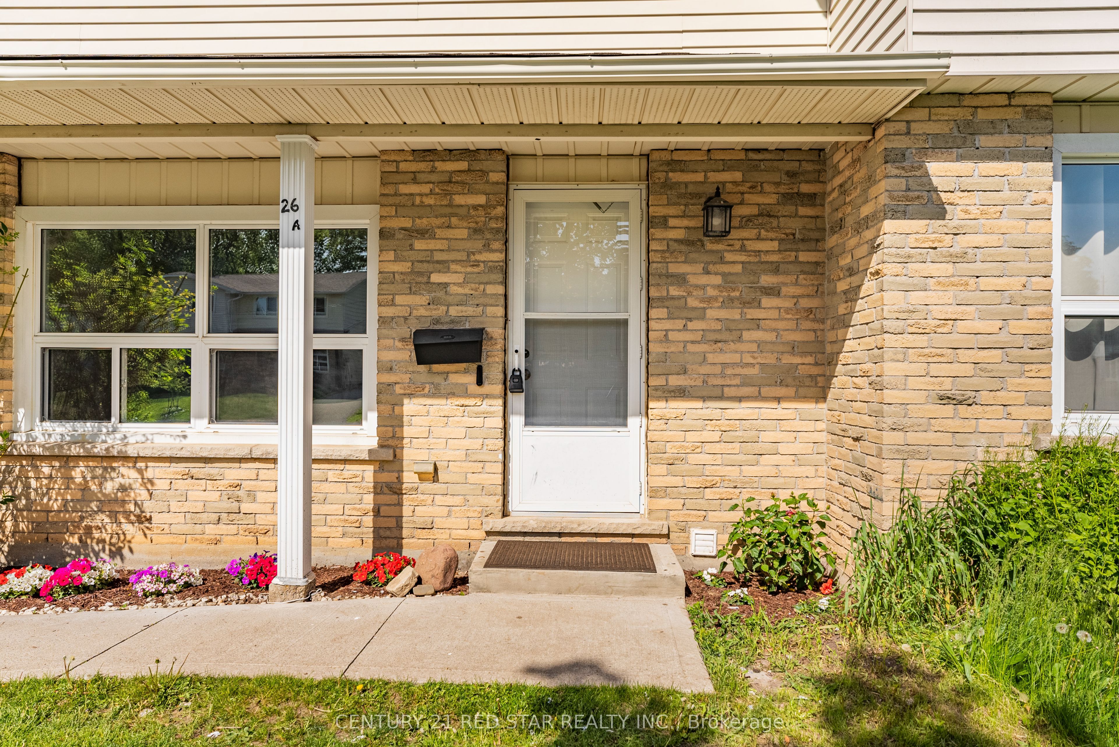 Additional image 3 of 26A Helene Crescent, Waterloo, ON, N2L 5E5