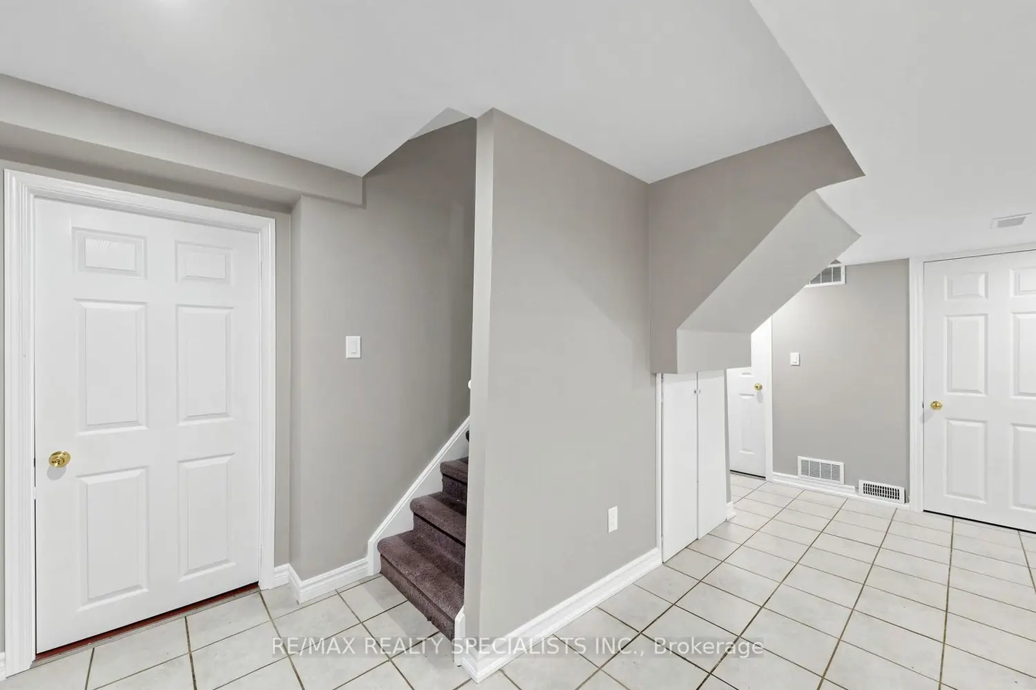 Additional image 16 of 59 Sunforest Drive