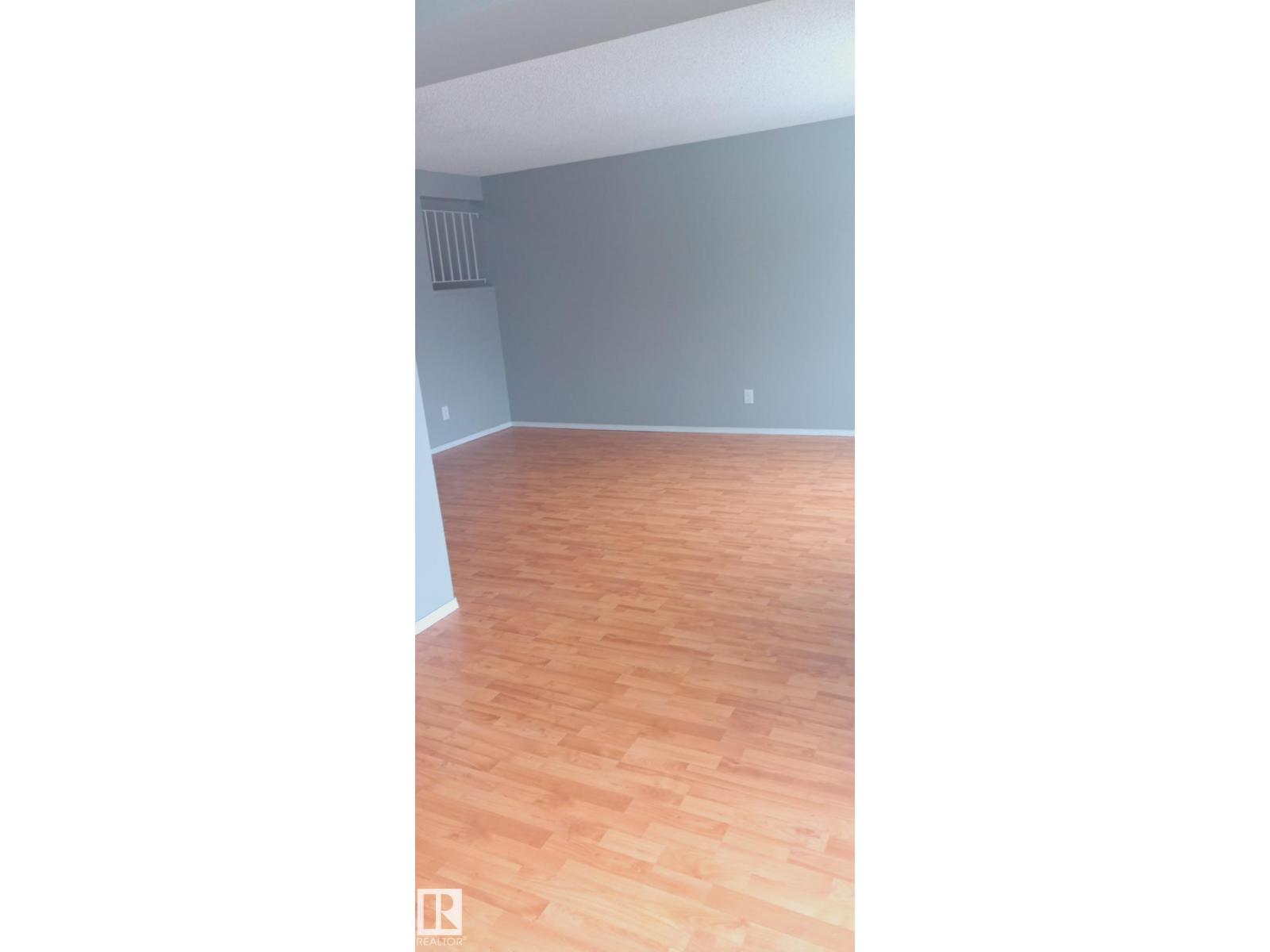 Additional image 2 of 2554 79 Street NW, Edmonton, AB, T6K3Y4