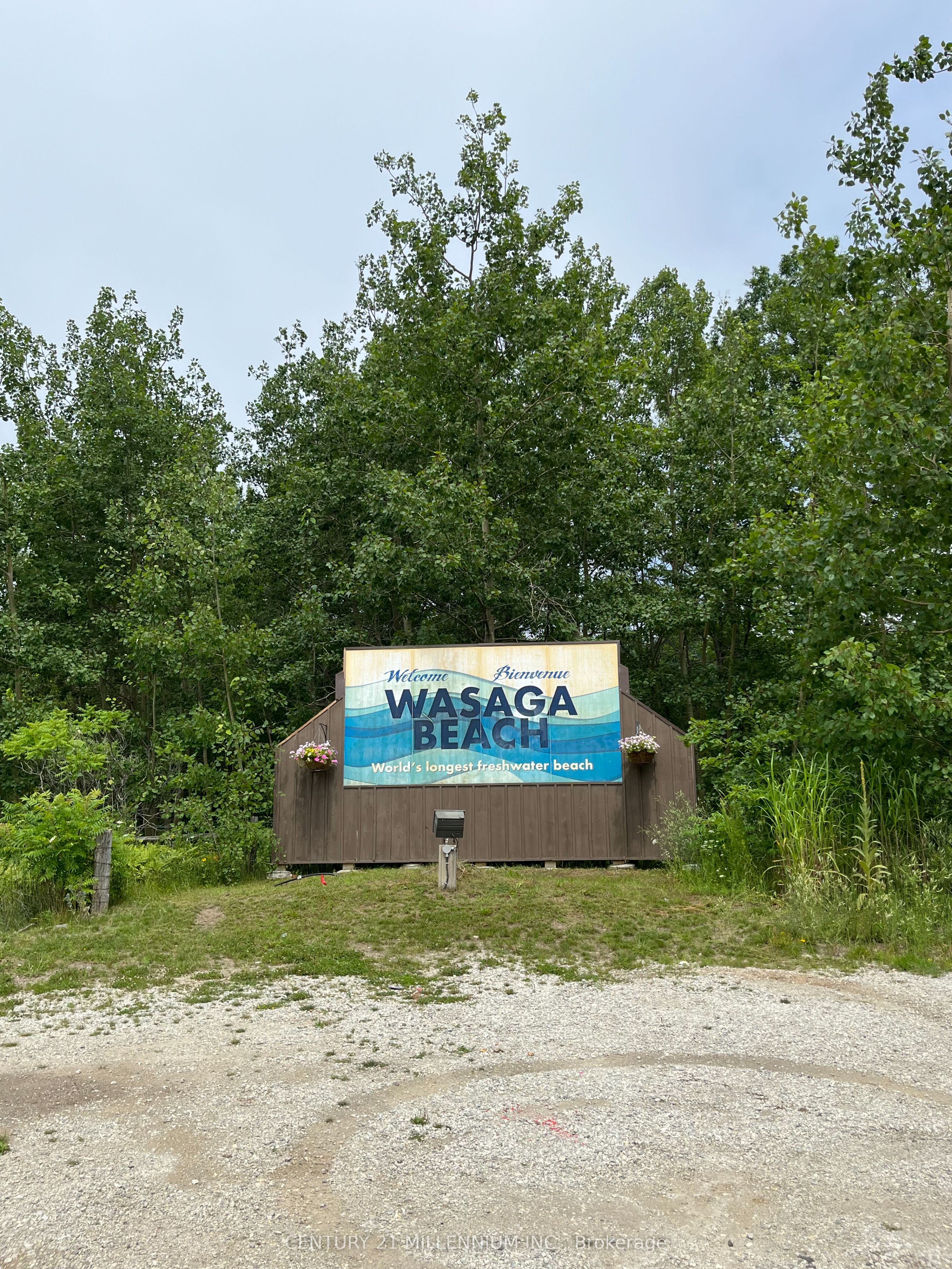 Additional image 2 of 11 Knox Road E, Wasaga Beach, ON, L9Z 2T6
