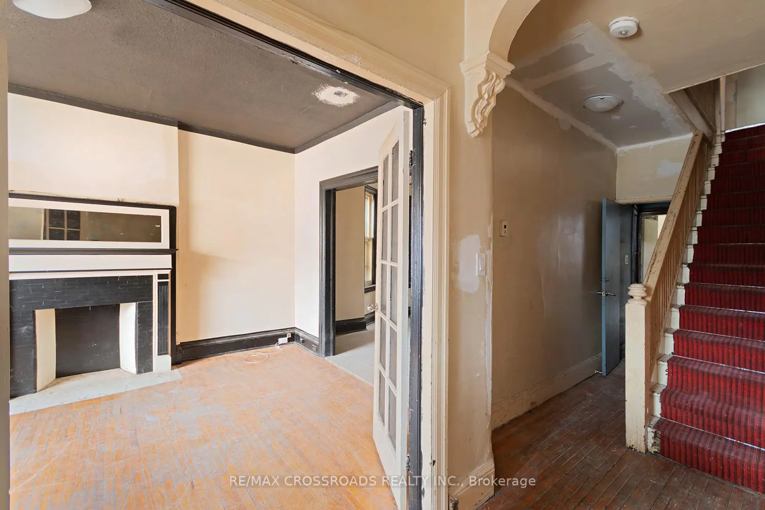 Additional image 11 of 587 Palmerston Avenue