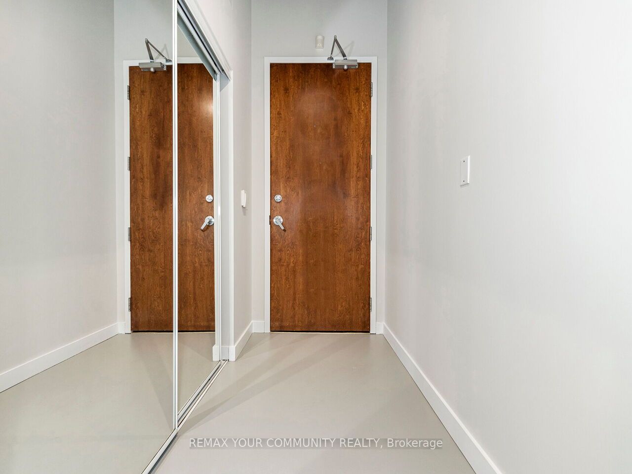 Additional image 5 of 601-2 Fieldway Road, Toronto, ON, M8Z 0B9