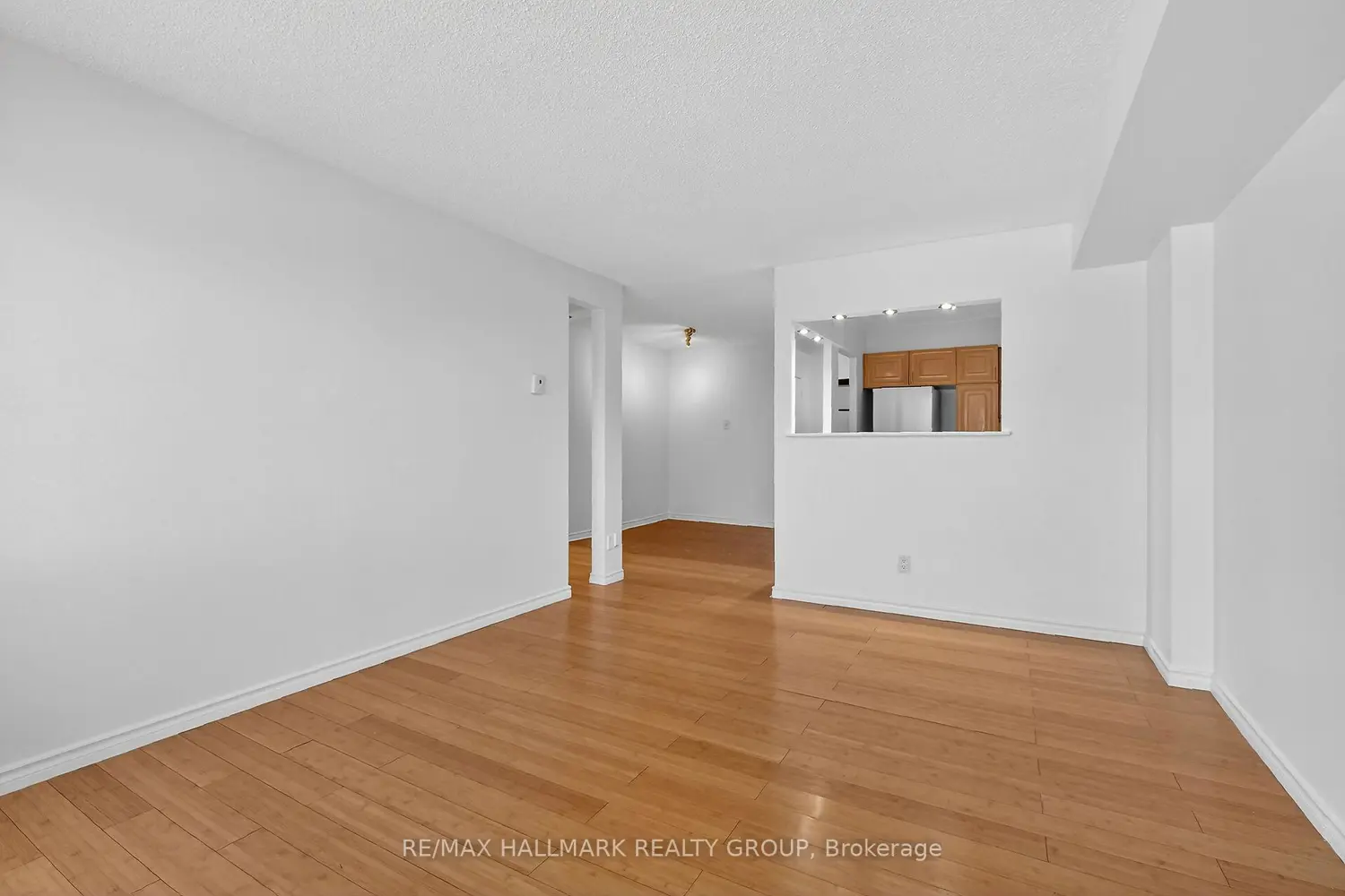 Additional image 6 of 158C Mcarthur Avenue 1408