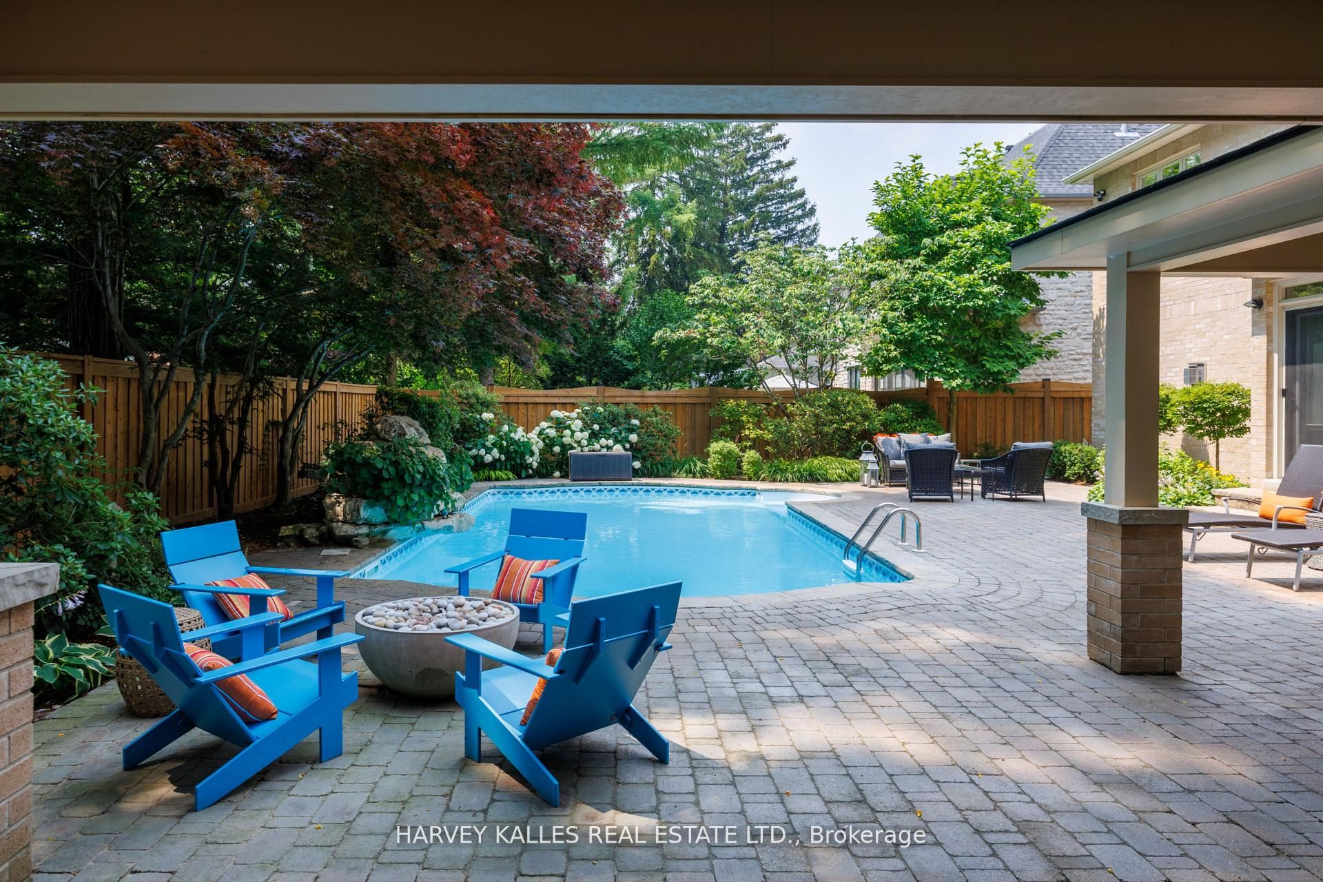 7 Romney Road, Toronto, ON, M9A 4E9