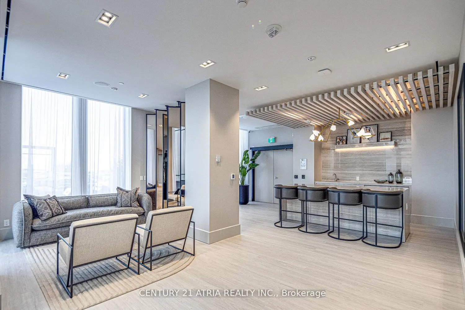 Additional image 15 of 2020 Bathurst Street 1820