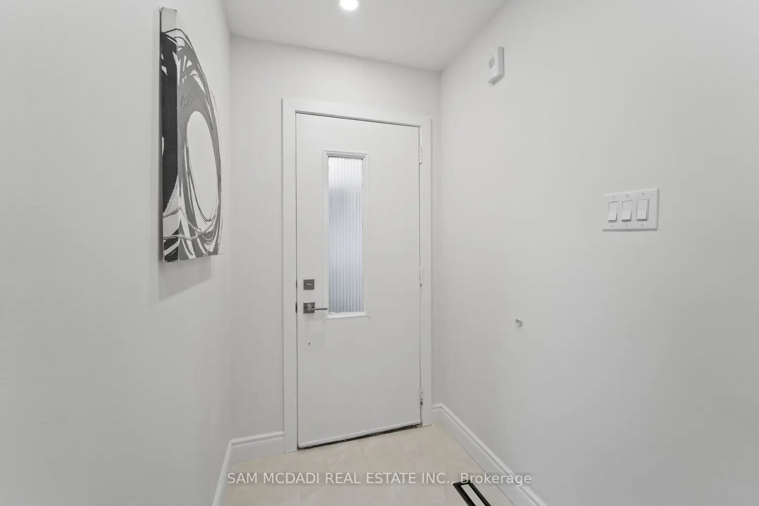 19 Shalom Crescent